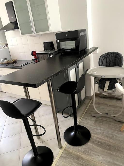 Appartement Coeur De Marseille, Au Calme, T3, By Sam Extérieur photo